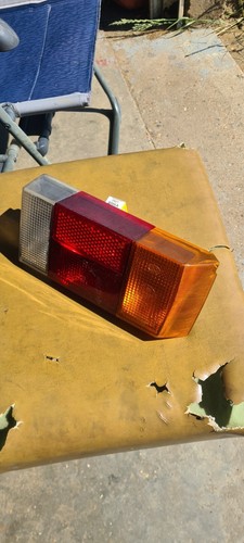Light rear right - light,