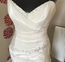 Suzanne Neville Wedding Dress