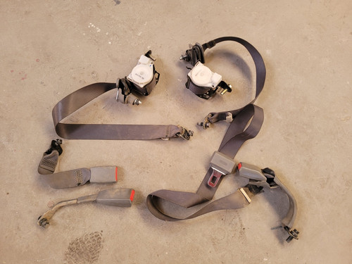 Isuzu nkr grafter - grafter, seatbelt