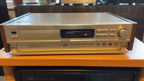 Denon casette tape deck - casette,