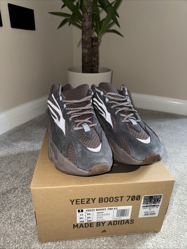 Adidas yeezy boost - yeezy,