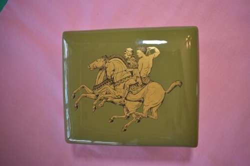 Trinket box sandland ware - trinket,