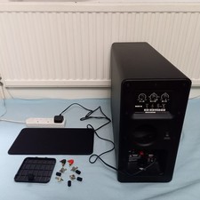 black 140W active Q ACOUSTICS 2070Si powered SUBWOOFER auto STANDBY with SPIKES