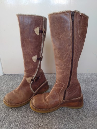 Destroy zip tan - up,