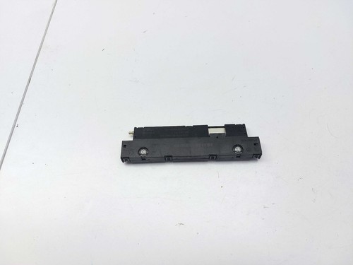 Bmw series f10 - f11, antenna