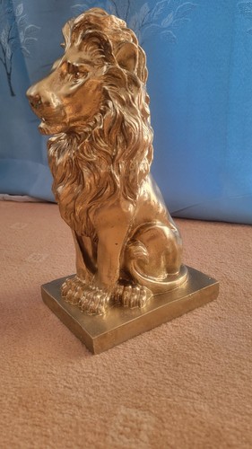 Large lion statue handmade - lion,