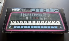 Yamaha Portasound PSS-680 Electronic Keyboard