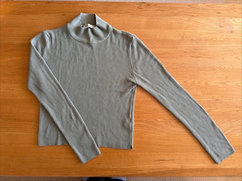 Green pull bear - &,
