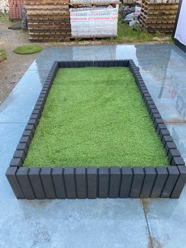 Grave surrounding concrete - surrounding,