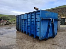 40 Yard Roll-On/Off RoRo Bin Skip Uplift Hookloader Enclosed 