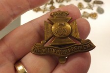MILITARY BADGE THE WILTSHIRE REGIMENT 4.25CMS X 4.25CMS  (2442)