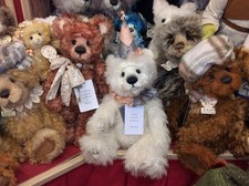 Charlie bears isabelle colvig - charlie,
