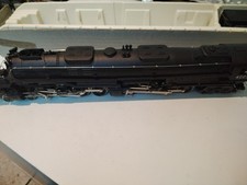 AHM 4-8-8-4 BIG BOY locomotive