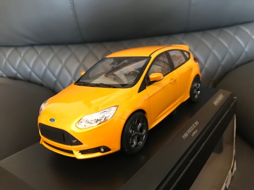 Minichamps ford focus st - minichamps,