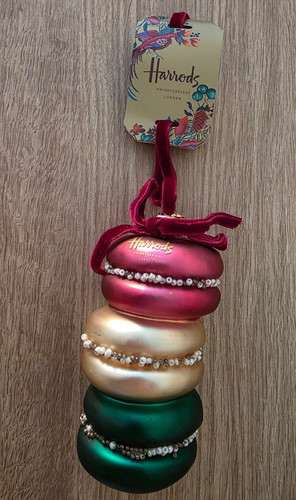 Harrods macaroon christmas - macaroon,