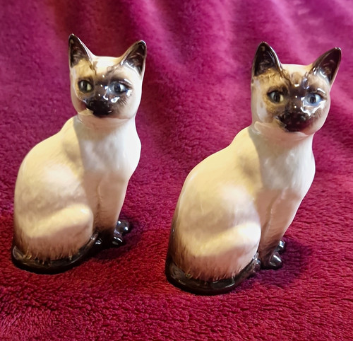 Pair beswick siamese style - siamese,