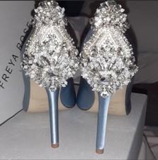 Freya Rose Embroidered Lottie