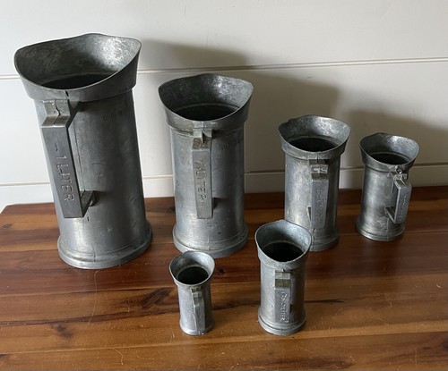 Antique graduated zamac - antique,