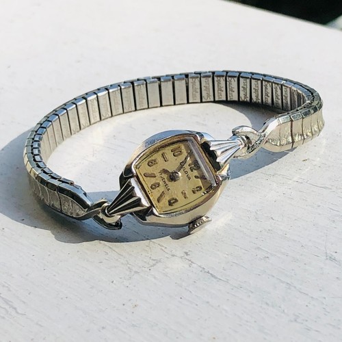 Vintage 1961 bulova women - vintage,