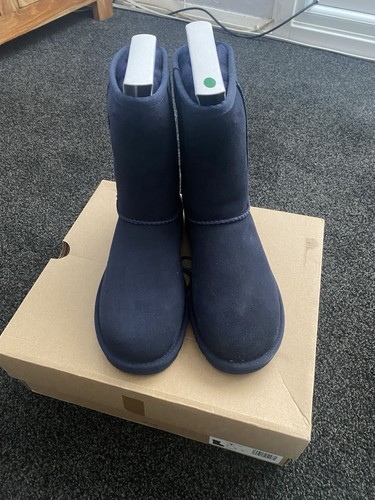 Ugg classic short boots - ii,