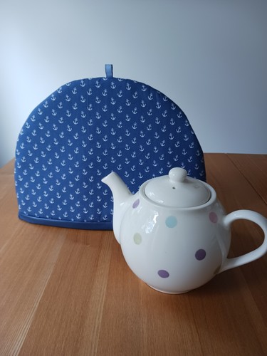 Tea cosy - tea, pot