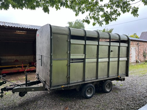 Ivor williams twin axle - ivor,