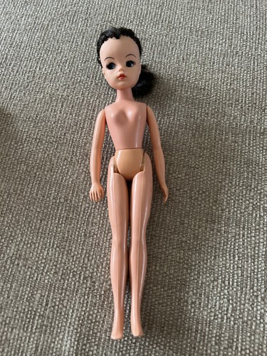 Pedigree brunette sindy - brunette,
