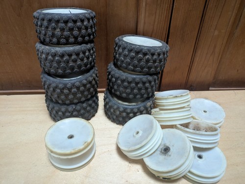 Vintage traxxas bandit wheels - traxxas,