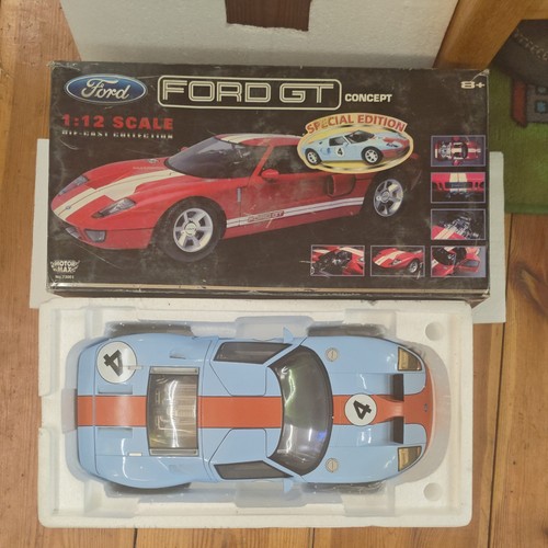 Motormax scale model car - 1/12,