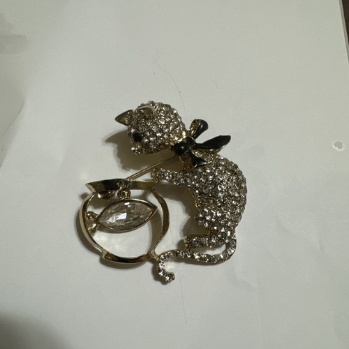 Vtg cat dangling - fish, in
