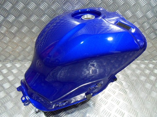Genuine yamaha yzf r1m - yzf,