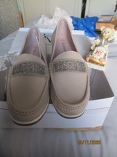 DAMART SIZE 7 (41) BEAUTIFUL
