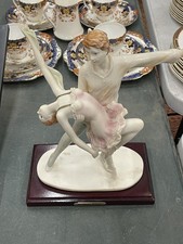 The Juliana Collection Ballet Dancers