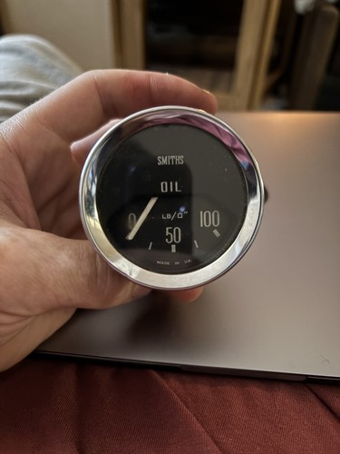 Smiths oil pressure gauge - smiths,