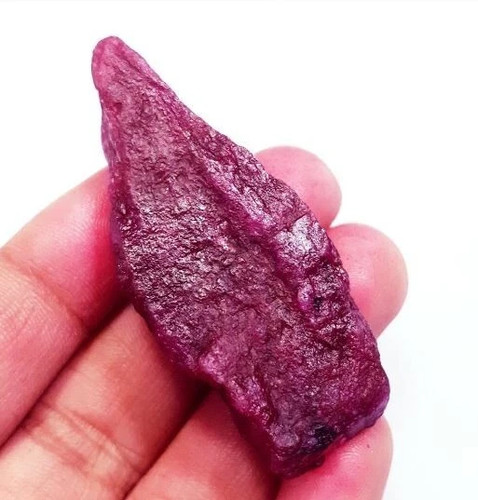 Natural red beryl - natural,