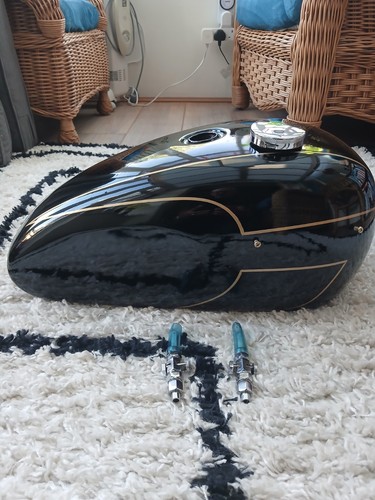Triumph bonneville t140d - triumph,