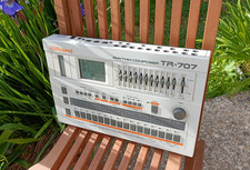 Roland 707 rhythm - roland, composer