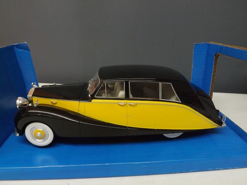 Scale rolls royce silver - 1/18,