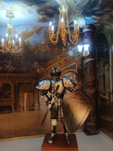 Exquisite tudor artisan - exquisite,