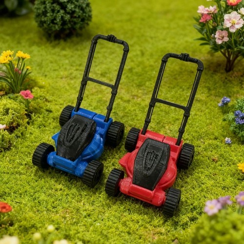 Miniature courtyard scene mini - miniature,