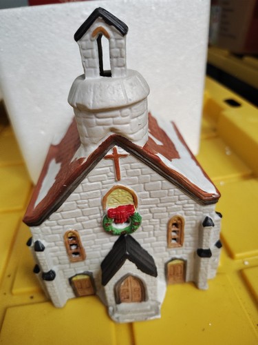 Lemax church house - “church, house”