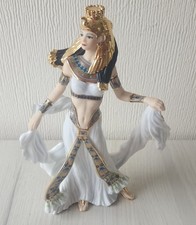 Vintage Danbury Mint Queen of