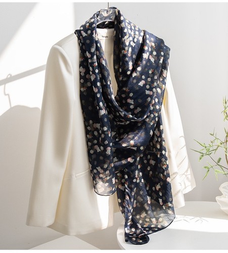 100 mulberry silk scarf - 100%, scarf/shawl