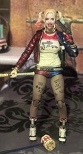 MAFEX HARLEY QUINN Suicide