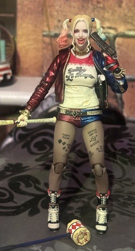 Mafex harley quinn suicide - quinn,