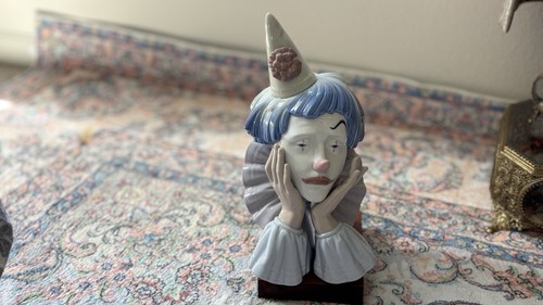 Lladro clown head sad - "clown's,
