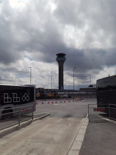 Photo 6x4 control tower luton - control, tower,