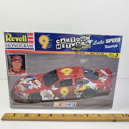 Sealed revell monogram - sealed,