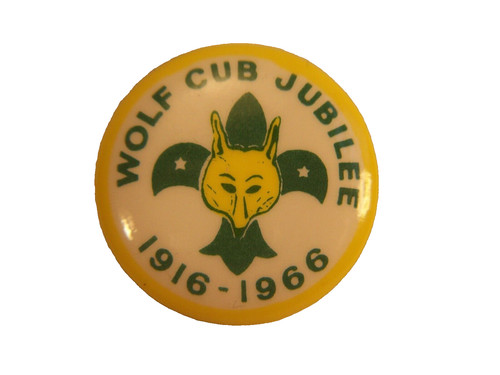 Vintage scout badge wolf - scout,
