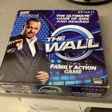 Ideal the Wall Danny Dyer BBC Family Board Game In Excellent Condition